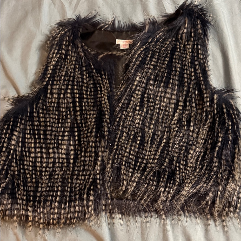 Xhilaration Black and Cream Faux Fur Vest